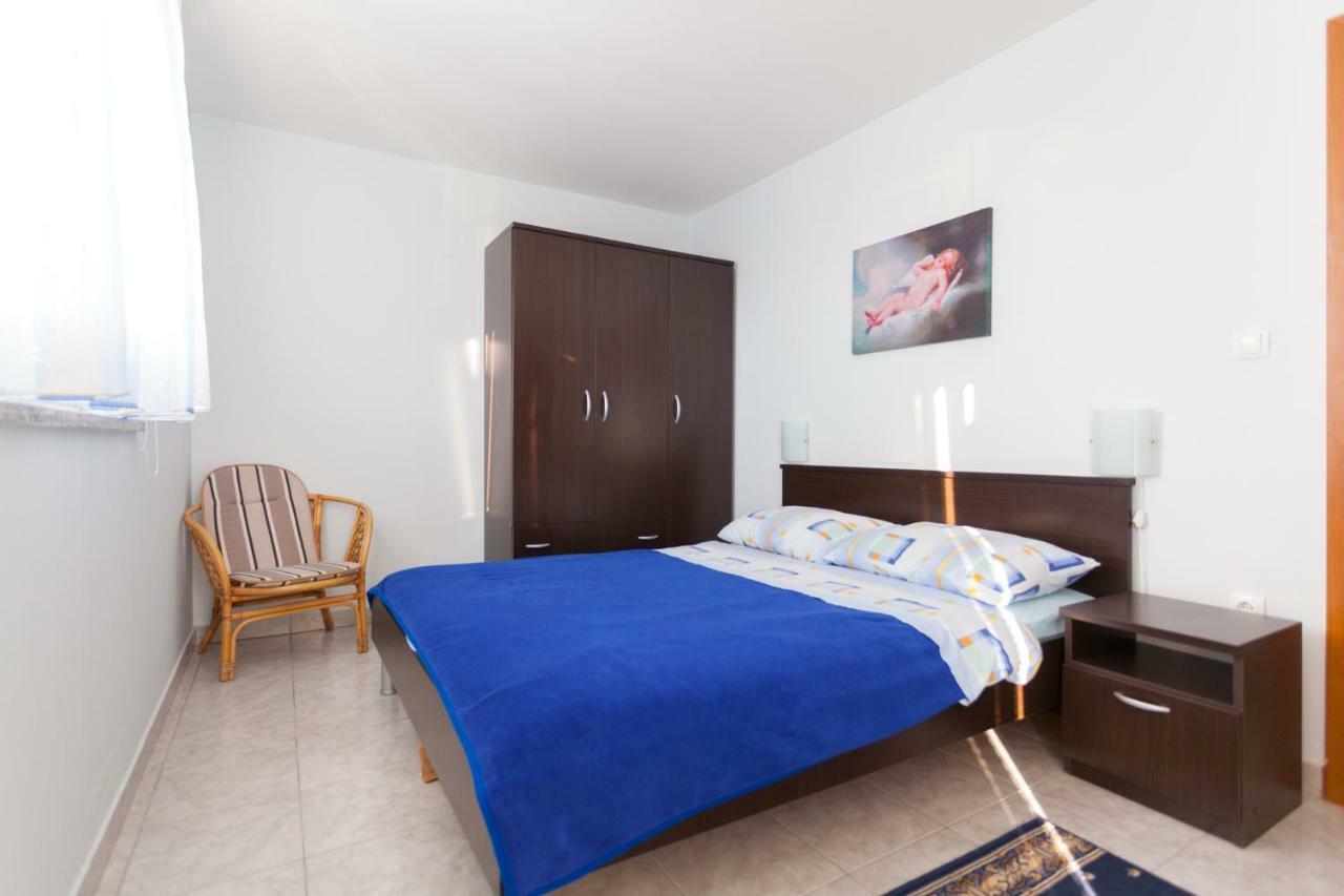 Apartments Jadranka Malinska Exterior foto